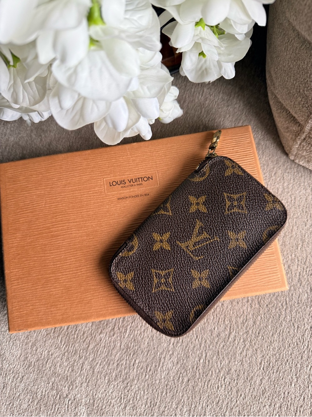 Louis Vuitton Monogram Vintage Zip Around 6 Keyholder Authentic